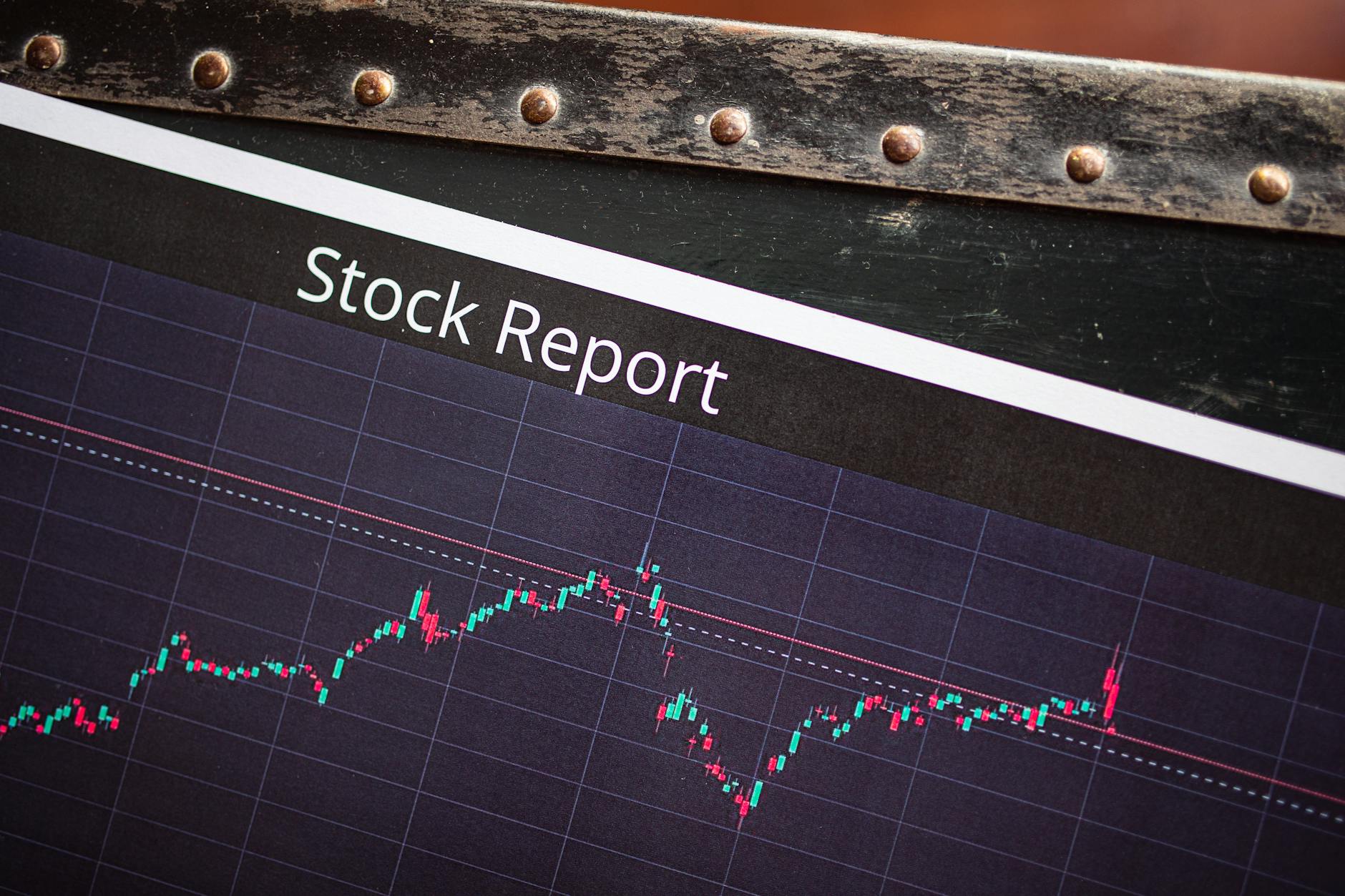 S&P 500, Nasdaq Edge Higher as Earnings Week Opens Cautiously