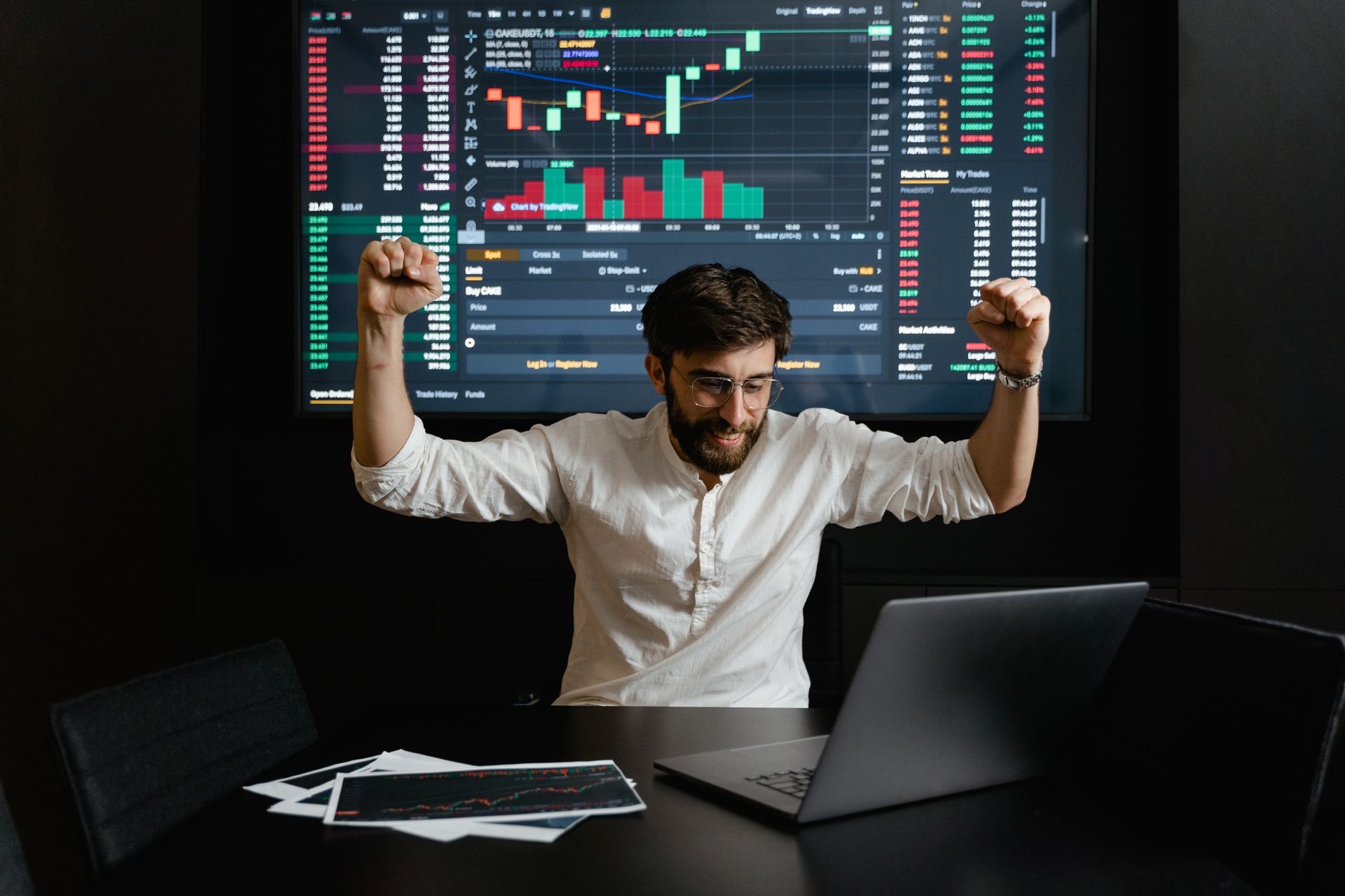 Shopify Stock And 2 High Beta US Shares Exposed To Fed Policy Shifts
