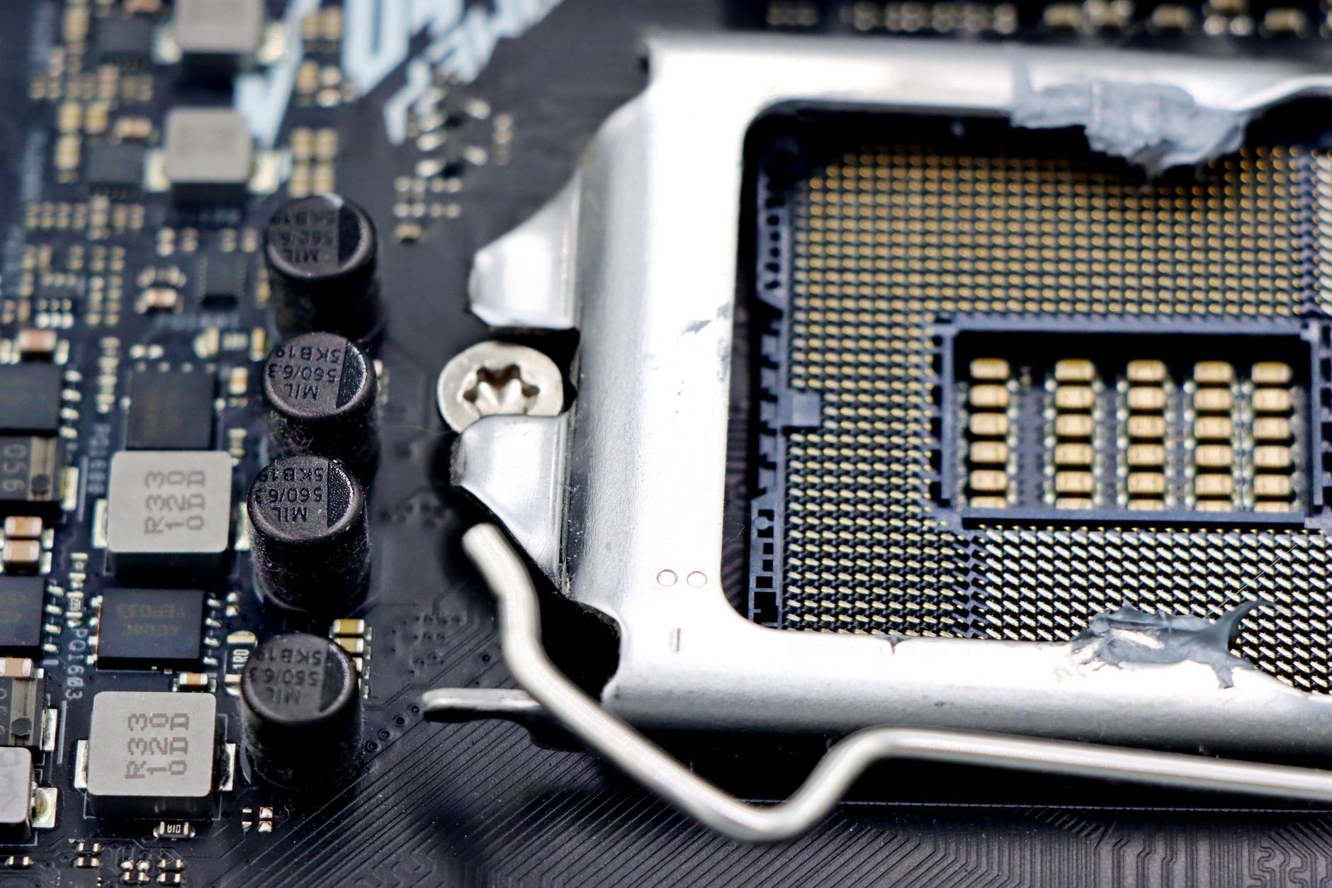 China Chip Startup EVAS Raises Nearly $295M as RISC-V Bet Tests Reach of U.S. Export Controls