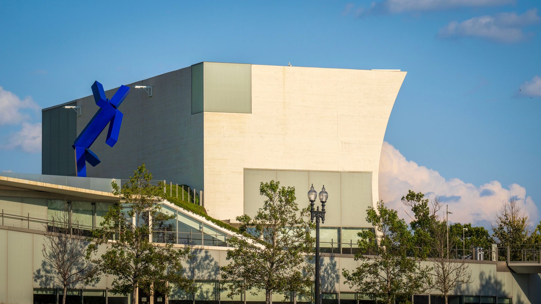 Trump Appointees Reportedly Planned to Deaccession Kennedy Center Art Collection