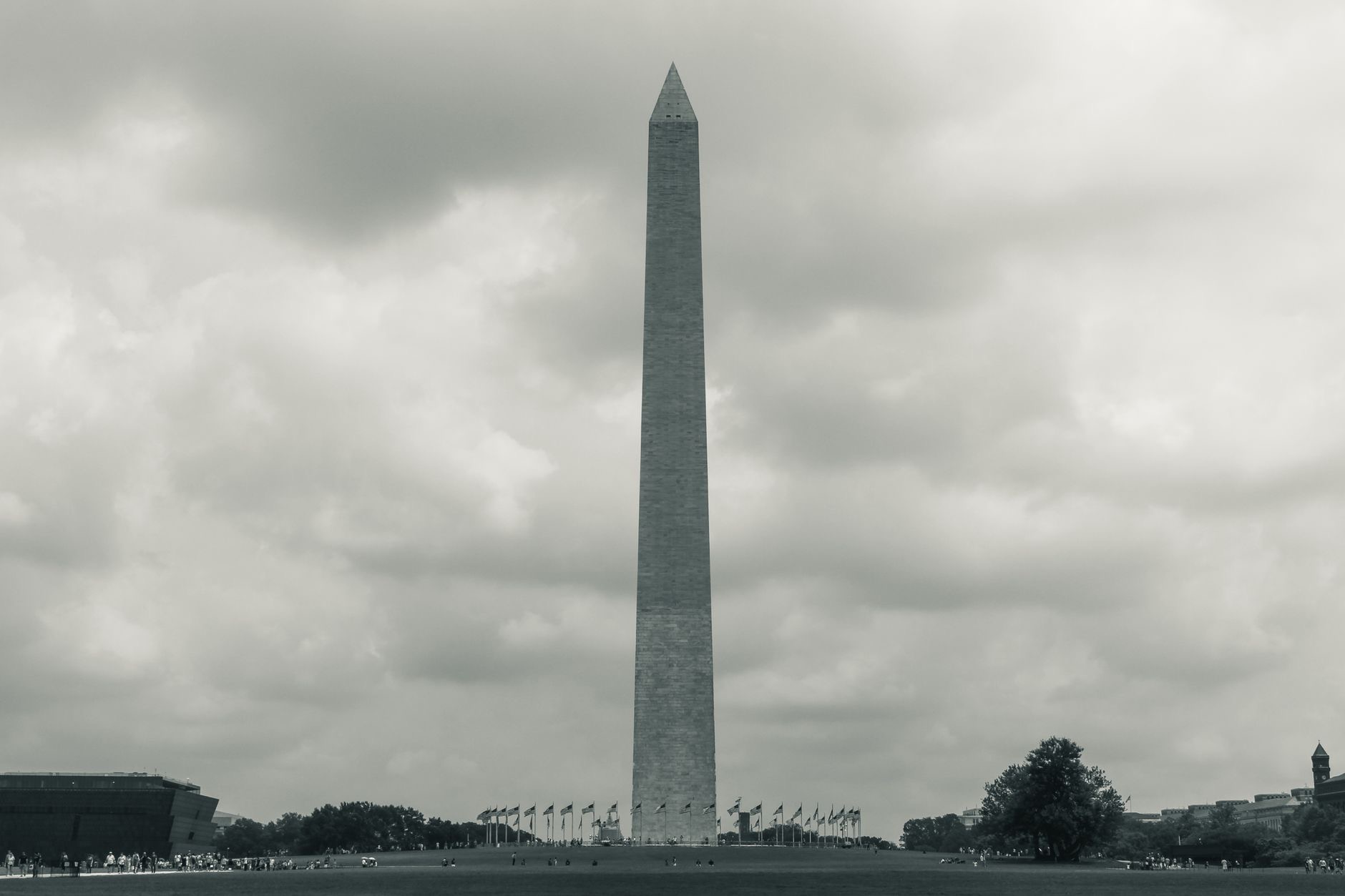 Trump Demands Smithsonian Replace “Infinity” With 30-Foot George Washington Statue 21 Trump Demands Smithsonian Replace “Infinity” With 30-Foot George Washington Statue
